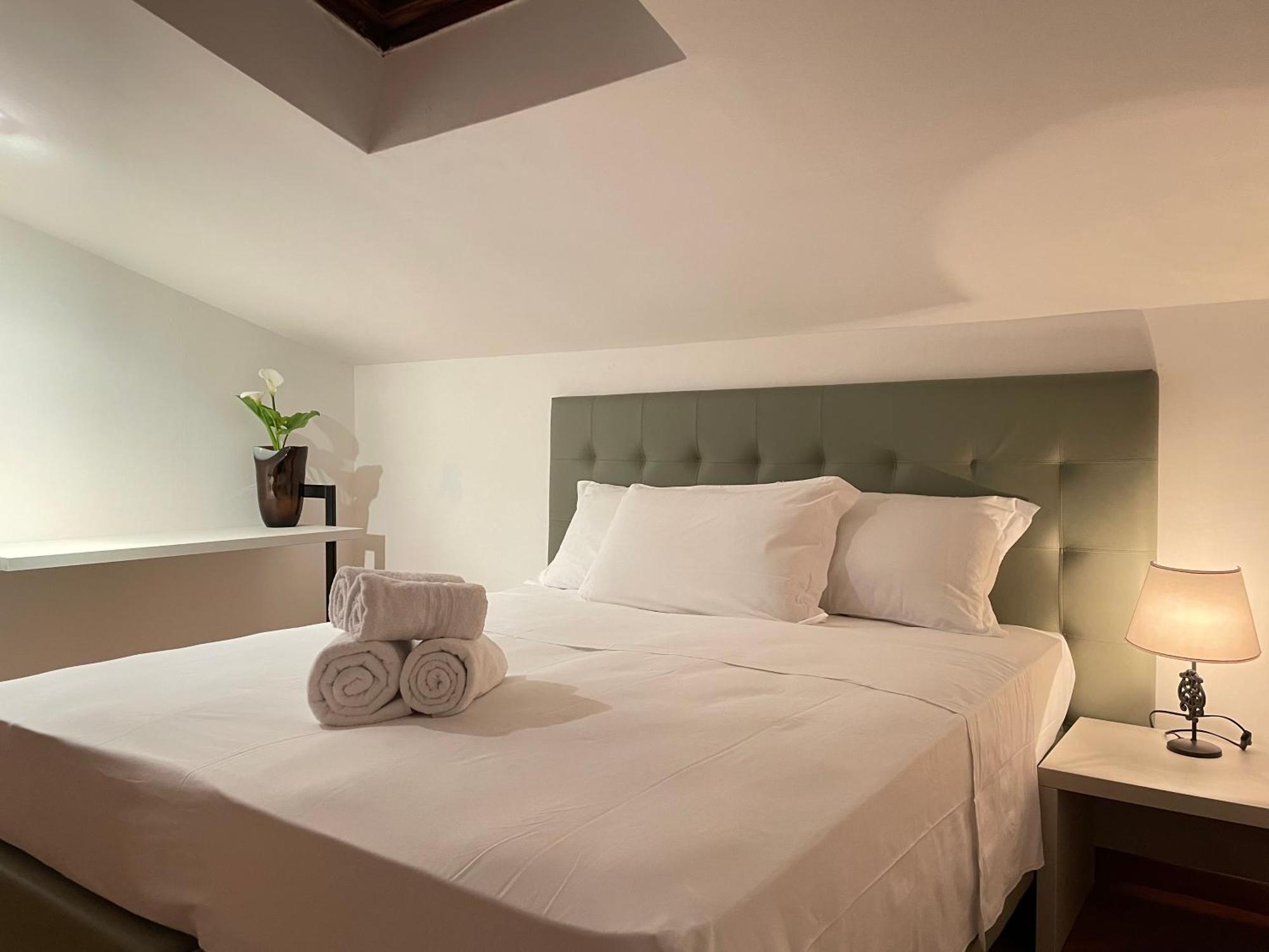 Attic Garden Hotel Rom Eksteriør billede