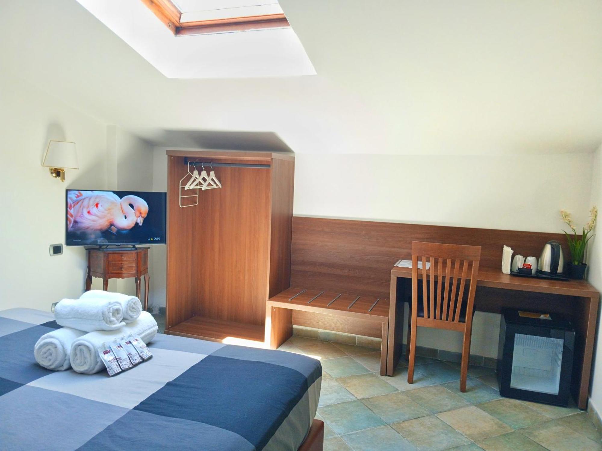 Attic Garden Hotel Rom Eksteriør billede