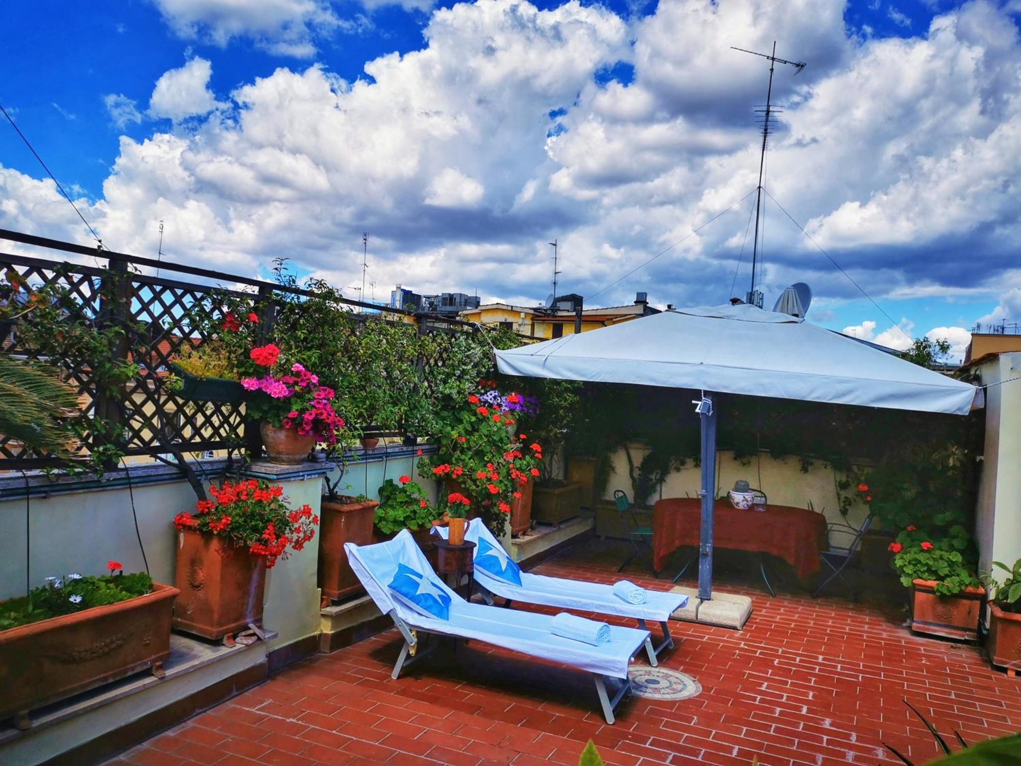 Attic Garden Hotel Rom Eksteriør billede