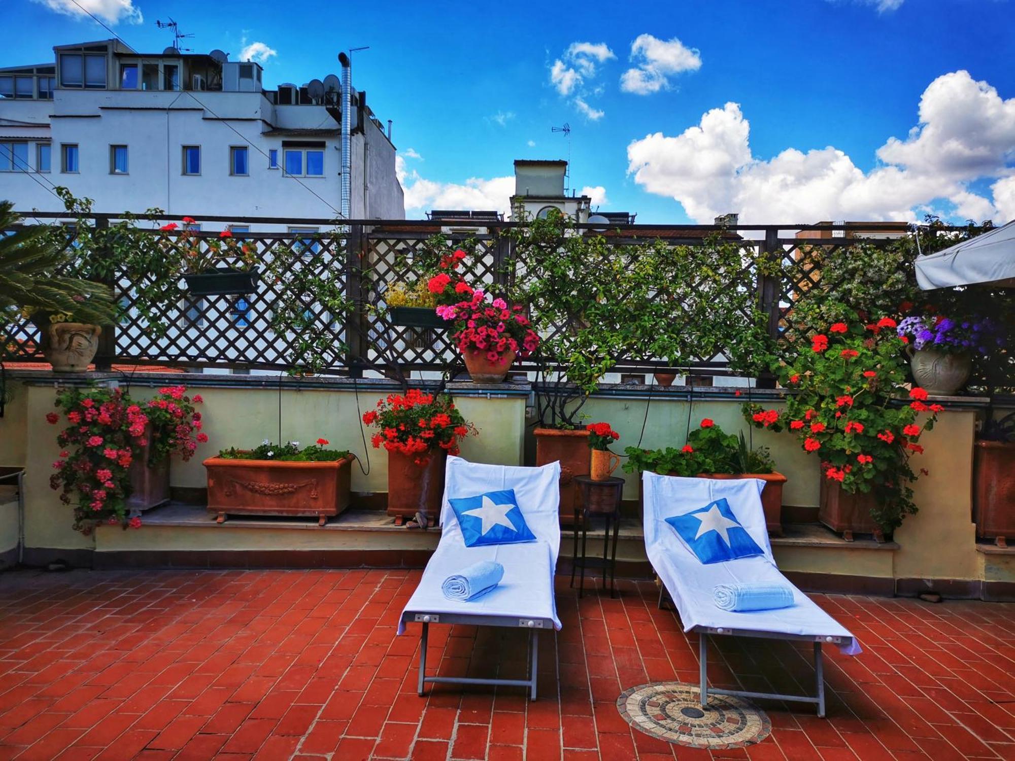 Attic Garden Hotel Rom Eksteriør billede