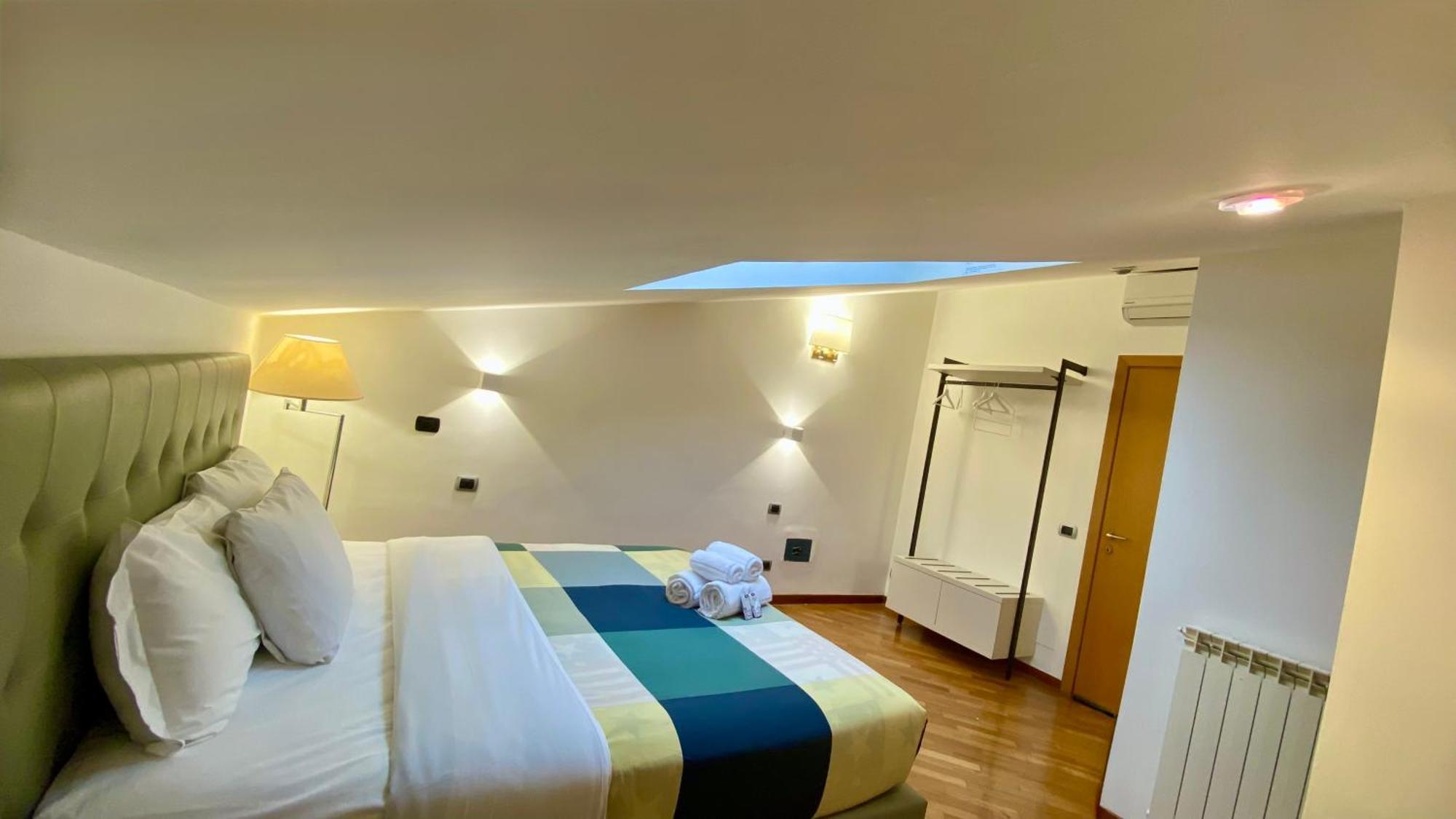 Attic Garden Hotel Rom Eksteriør billede