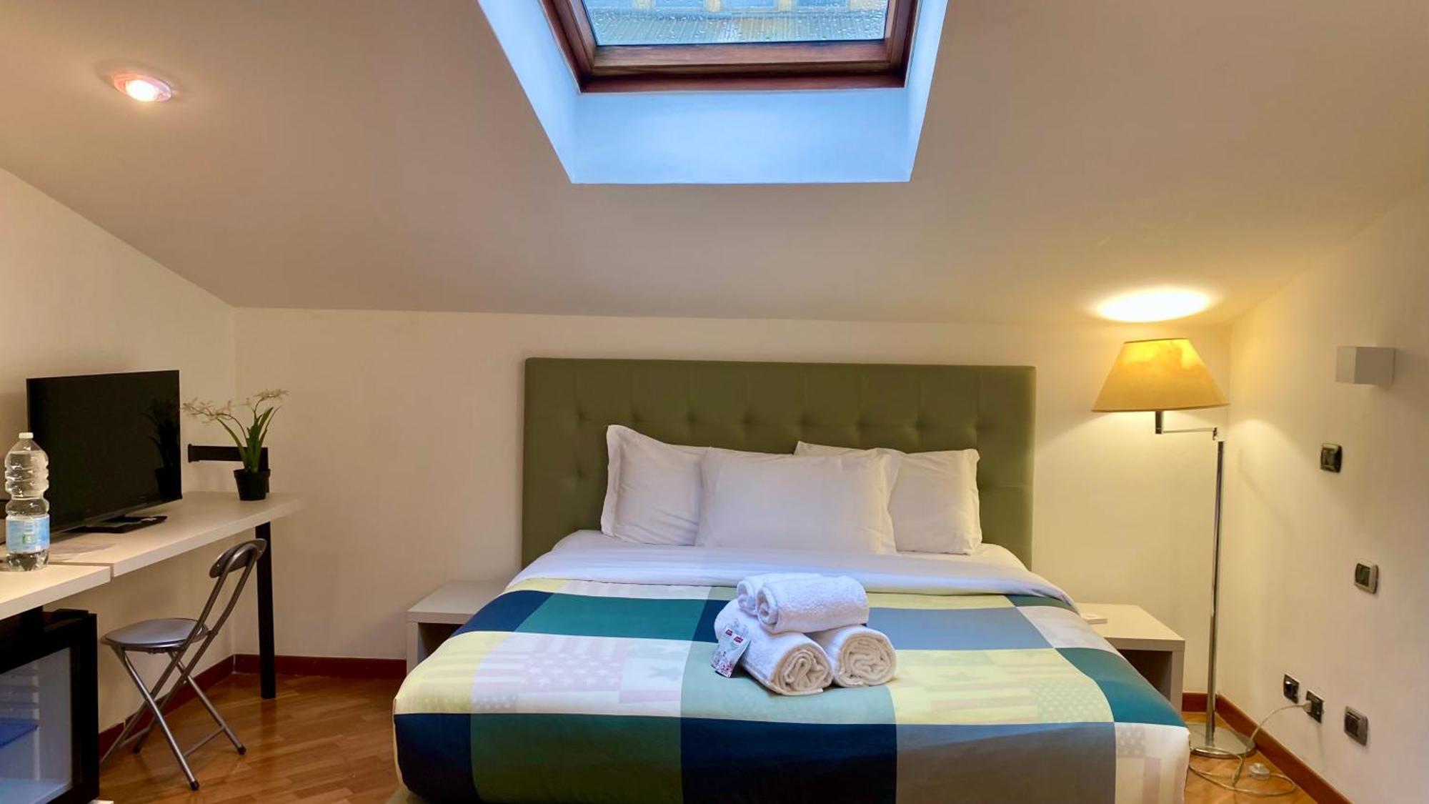 Attic Garden Hotel Rom Eksteriør billede