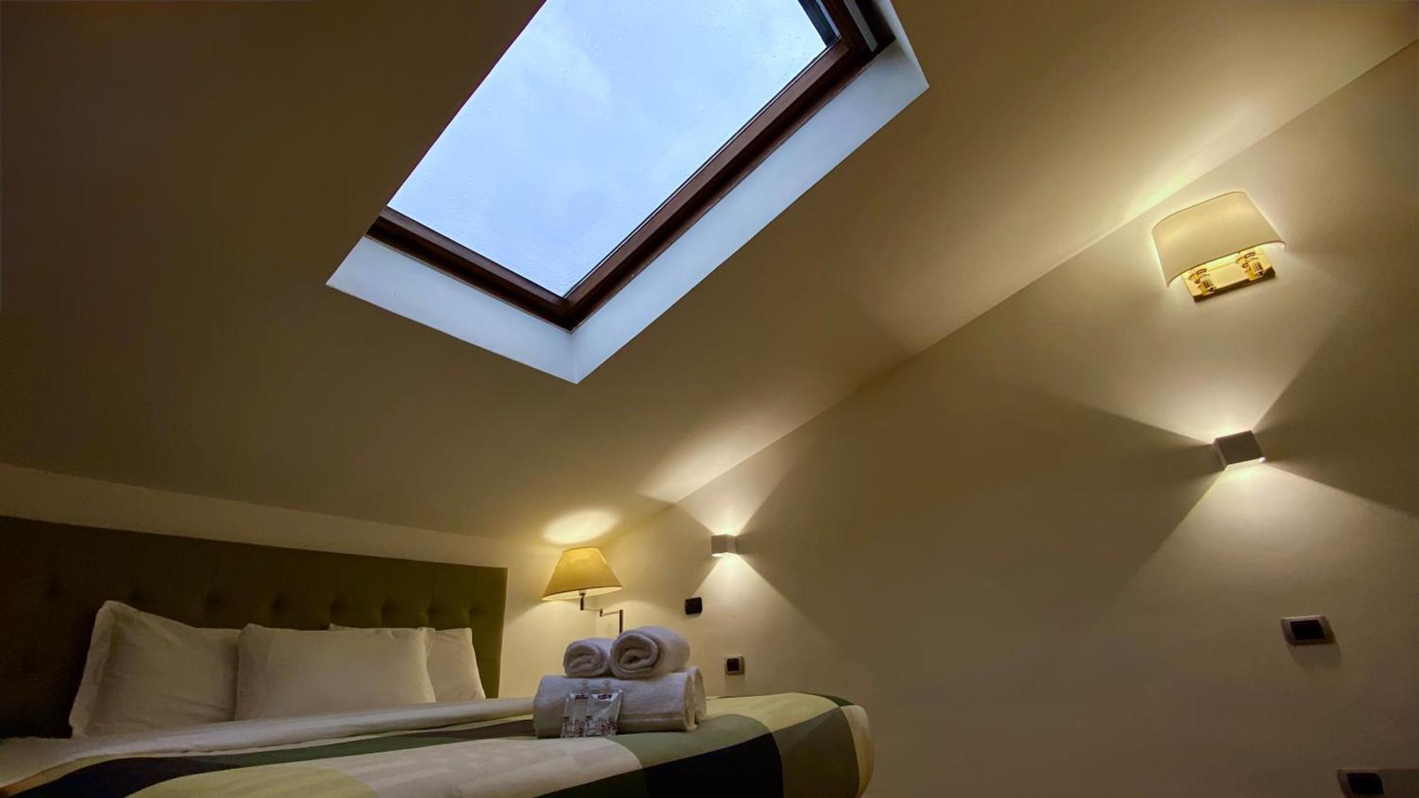 Attic Garden Hotel Rom Eksteriør billede
